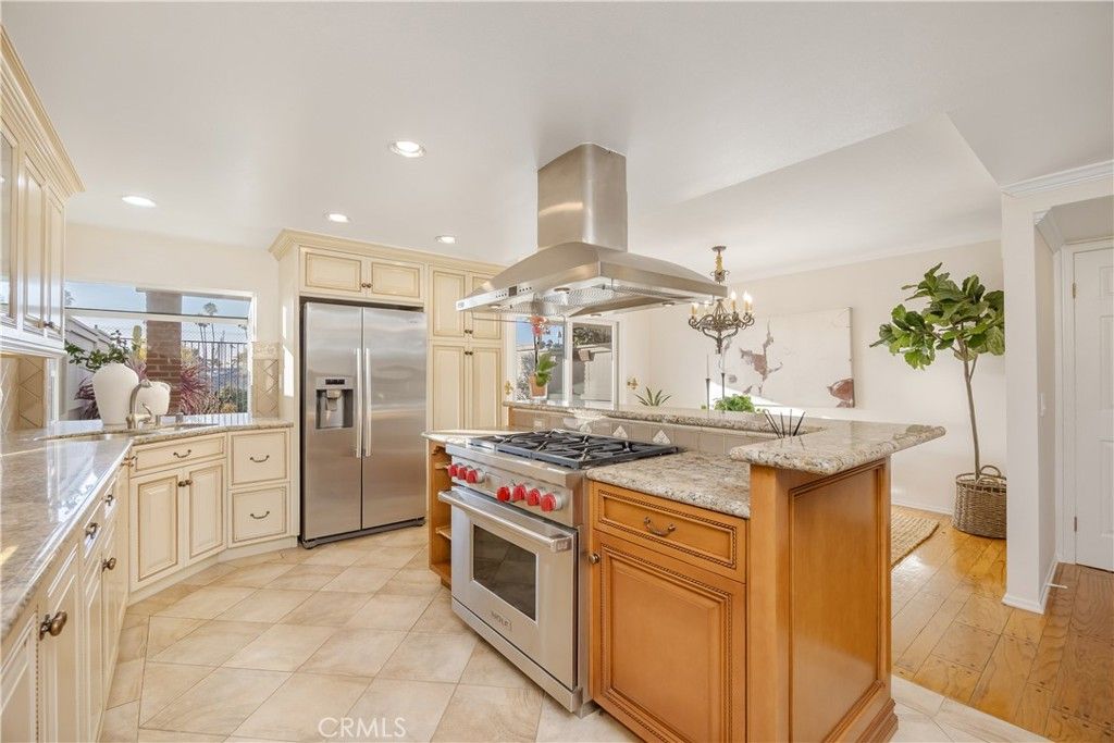 Image 11 of property listing at 341 Regatta Way, Seal Beach, CA 90740