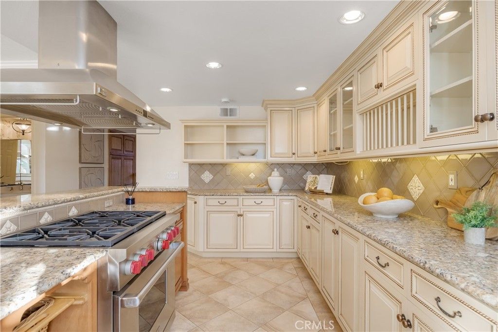 Image 13 of property listing at 341 Regatta Way, Seal Beach, CA 90740