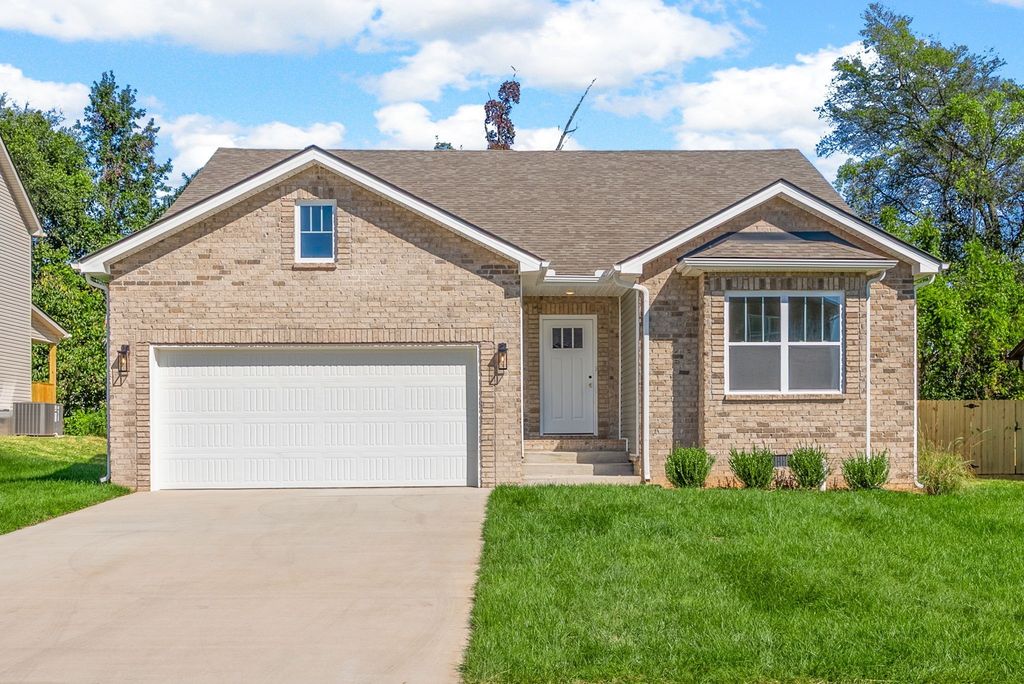 618 Chatsworth Drive, Clarksville, TN 37042