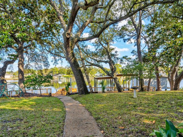 315 NW Vaughan Street, Fort Walton Beach, FL 32548