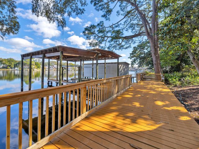 315 NW Vaughan Street, Fort Walton Beach, FL 32548