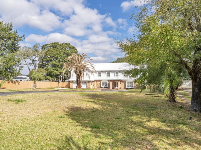 315 NW Vaughan Street, Fort Walton Beach, FL 32548