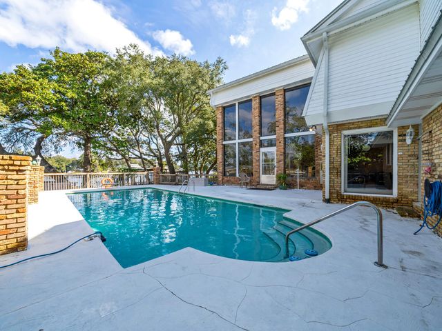 315 NW Vaughan Street, Fort Walton Beach, FL 32548