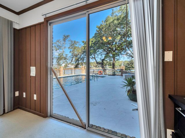 315 NW Vaughan Street, Fort Walton Beach, FL 32548