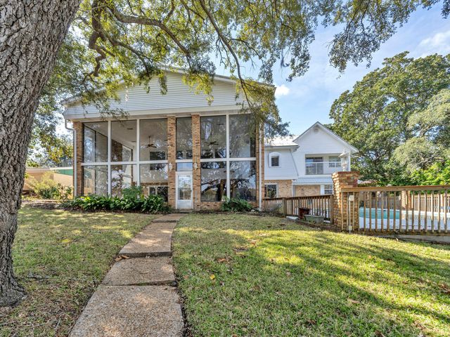 315 NW Vaughan Street, Fort Walton Beach, FL 32548