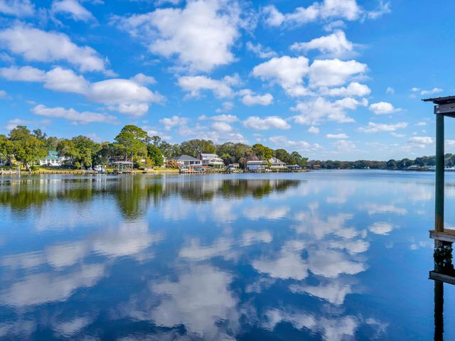 315 NW Vaughan Street, Fort Walton Beach, FL 32548