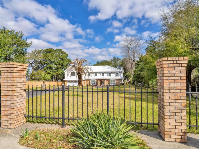 315 NW Vaughan Street, Fort Walton Beach, FL 32548