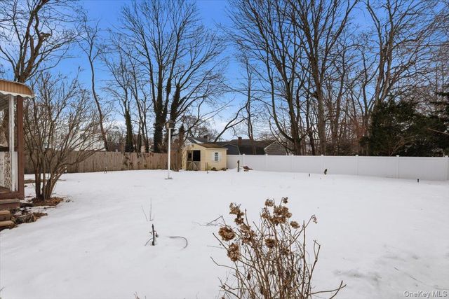 4 Karp Drive, Islip Terrace, NY 11752