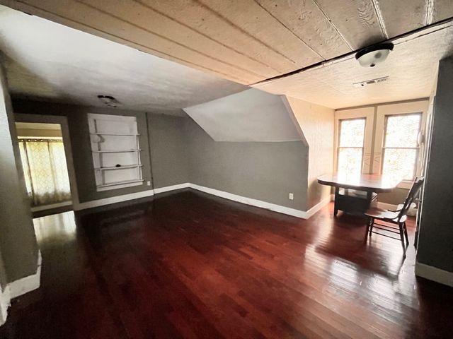 1612 Lagonda Avenue, Fort Worth, TX 76164