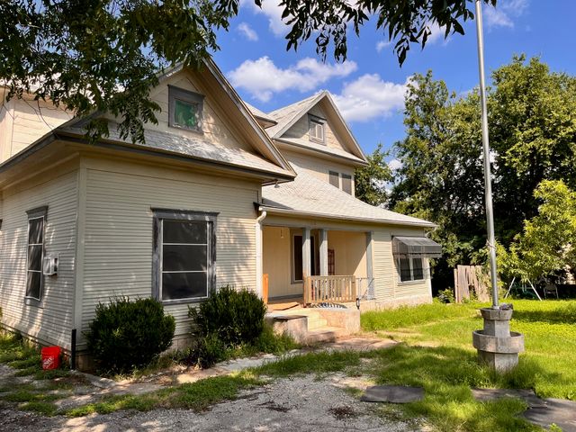 1612 Lagonda Avenue, Fort Worth, TX 76164