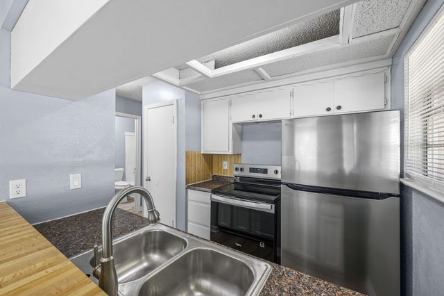 202 Northcrest CIR D, Austin, TX 78752