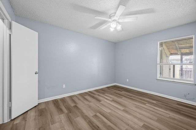 202 Northcrest CIR D, Austin, TX 78752