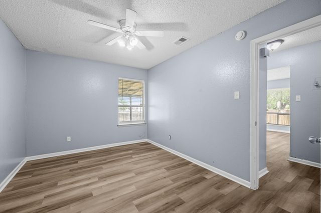 202 Northcrest CIR D, Austin, TX 78752