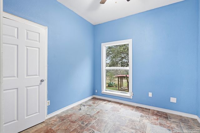 9455 S FOSTER RD, San Antonio, TX 78222