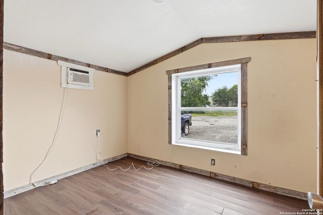 9455 S FOSTER RD, San Antonio, TX 78222