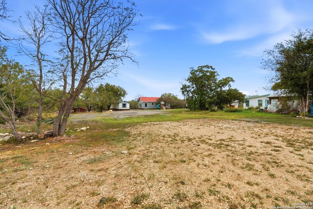 9455 S FOSTER RD, San Antonio, TX 78222