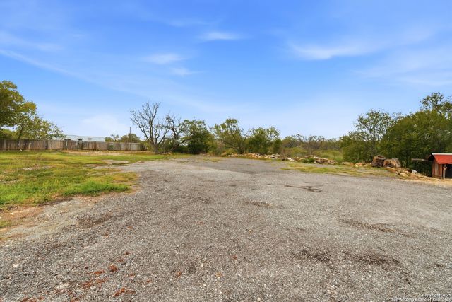 9455 S FOSTER RD, San Antonio, TX 78222