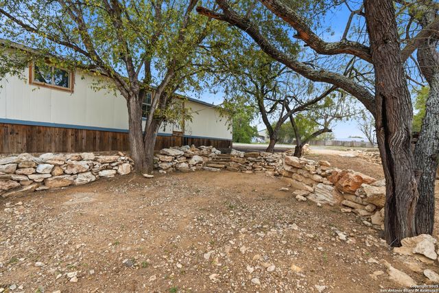 9455 S FOSTER RD, San Antonio, TX 78222