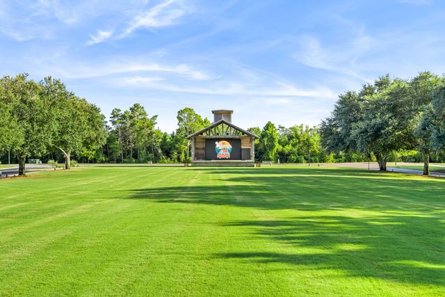 158 Whispering Way, Freeport, FL 32439