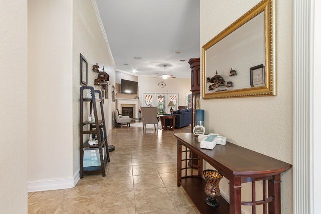 158 Whispering Way, Freeport, FL 32439