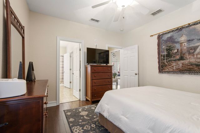 158 Whispering Way, Freeport, FL 32439