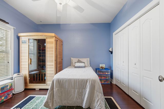 158 Whispering Way, Freeport, FL 32439