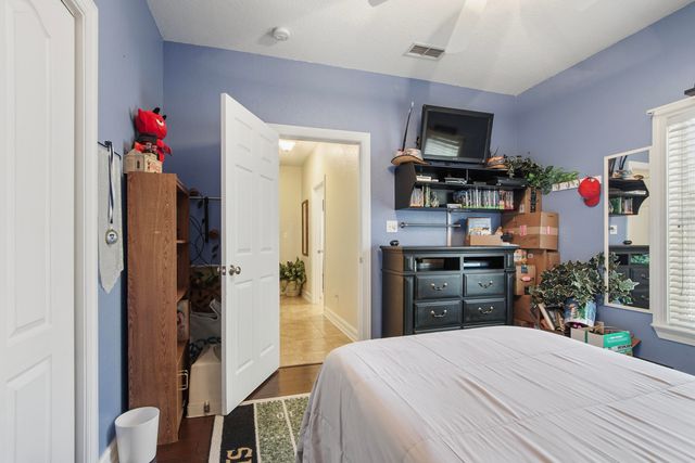 158 Whispering Way, Freeport, FL 32439