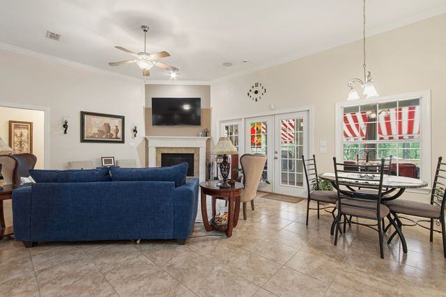 158 Whispering Way, Freeport, FL 32439