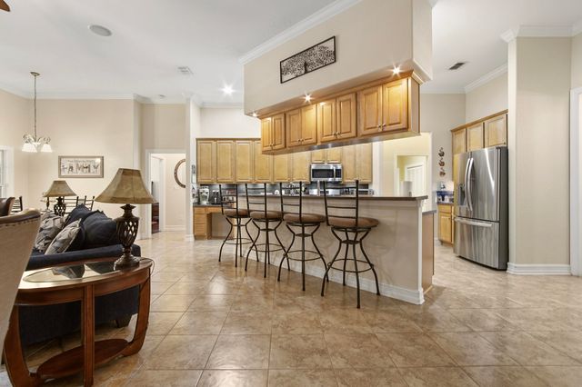 158 Whispering Way, Freeport, FL 32439