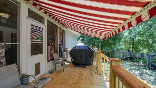 158 Whispering Way, Freeport, FL 32439