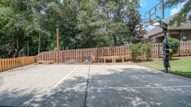 158 Whispering Way, Freeport, FL 32439