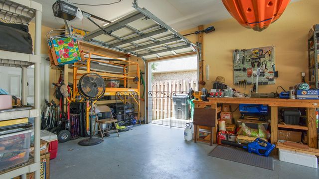 158 Whispering Way, Freeport, FL 32439