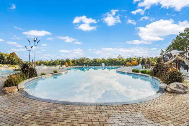 158 Whispering Way, Freeport, FL 32439