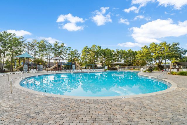 158 Whispering Way, Freeport, FL 32439