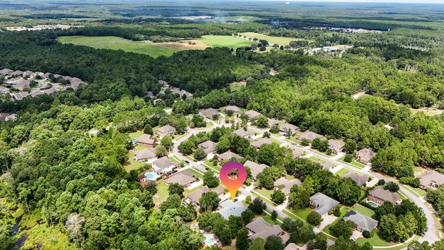 158 Whispering Way, Freeport, FL 32439