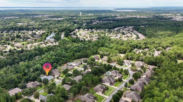 158 Whispering Way, Freeport, FL 32439