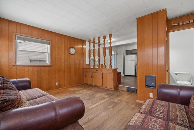 2640 S 78th STREET, West Allis, WI 53219