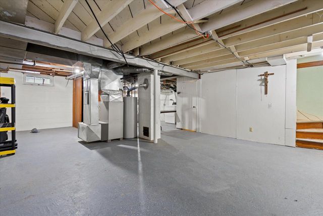 2640 S 78th STREET, West Allis, WI 53219