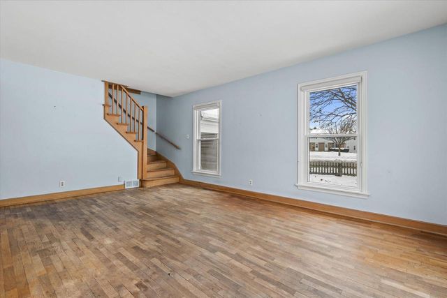 2640 S 78th STREET, West Allis, WI 53219