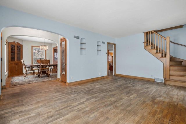 2640 S 78th STREET, West Allis, WI 53219