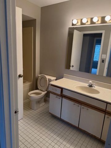 9334 DRUMMOND Drive 9334, Tinley Park, IL 60487