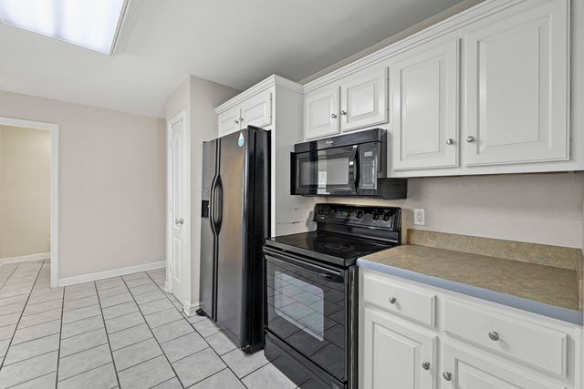 5048 Appalachain Dr, Goodlettsville, TN 37072