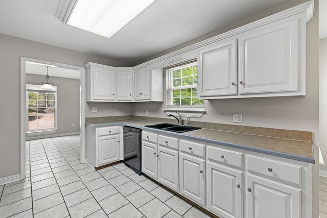5048 Appalachain Dr, Goodlettsville, TN 37072
