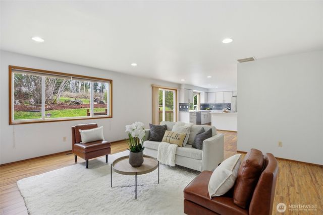 4914 S 310th Place, Auburn, WA 98001