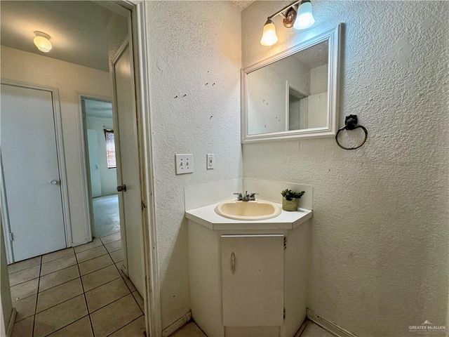 404 S 20th Street, Edinburg, TX 78539