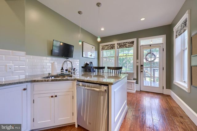 233 E NEW ST, Lancaster, PA 17602