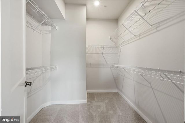 43830 MIDDLEWAY TER, Ashburn, VA 20147