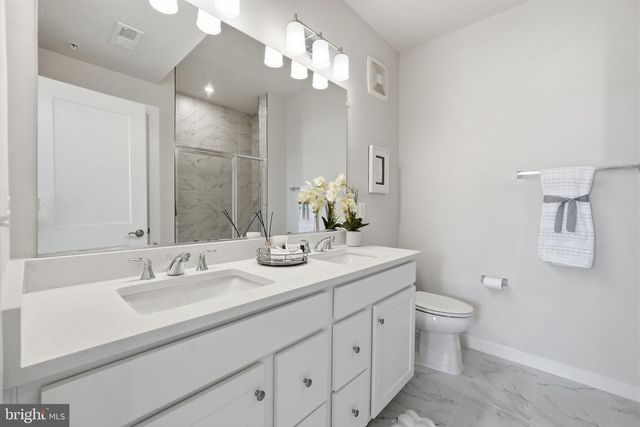 43830 MIDDLEWAY TER, Ashburn, VA 20147