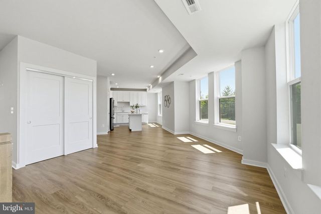 43830 MIDDLEWAY TER, Ashburn, VA 20147