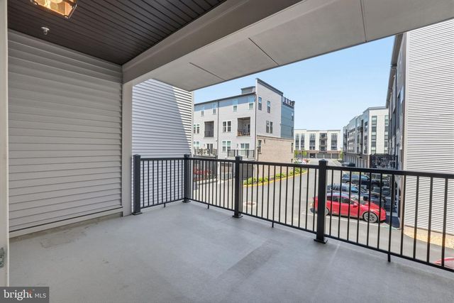 43830 MIDDLEWAY TER, Ashburn, VA 20147